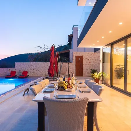 Kalkan'da Luks Esyali 5+1 Kiralik 2 Havuzlu וילה *
