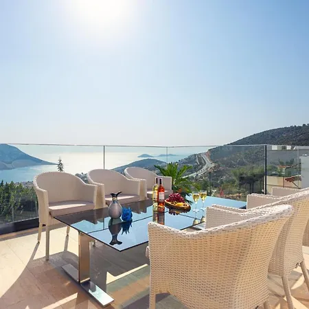 וילה Kalkan'da Luks Esyali 5+1 Kiralik 2 Havuzlu *